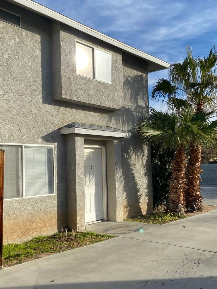 533 W Ward Ave - Photo 2 of 19