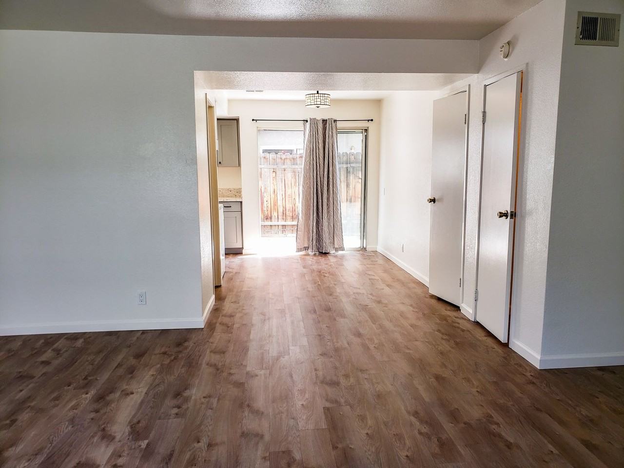 533 W Ward Ave - Photo 5 of 19