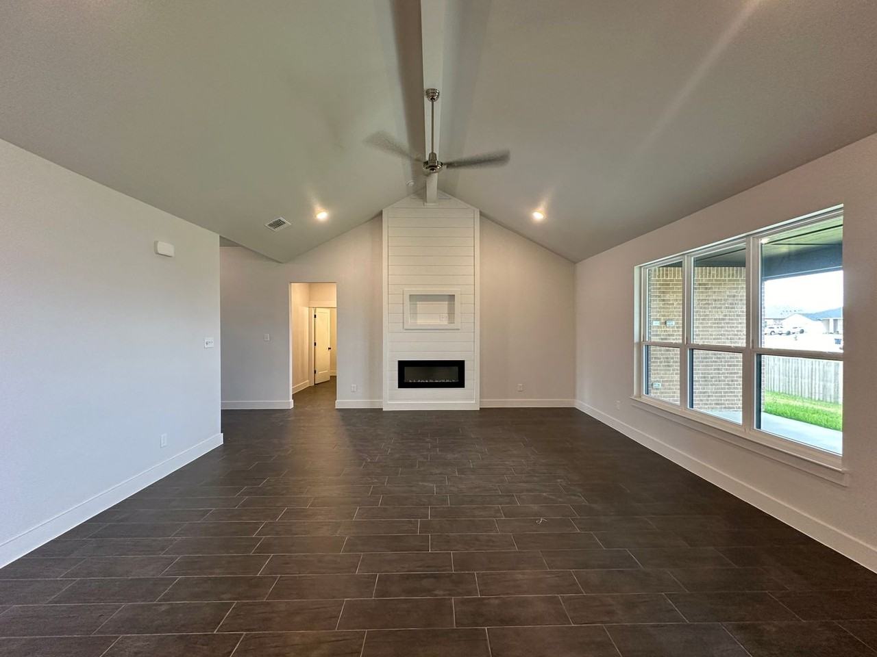 8500 Kasen Ave - Photo 7 of 50