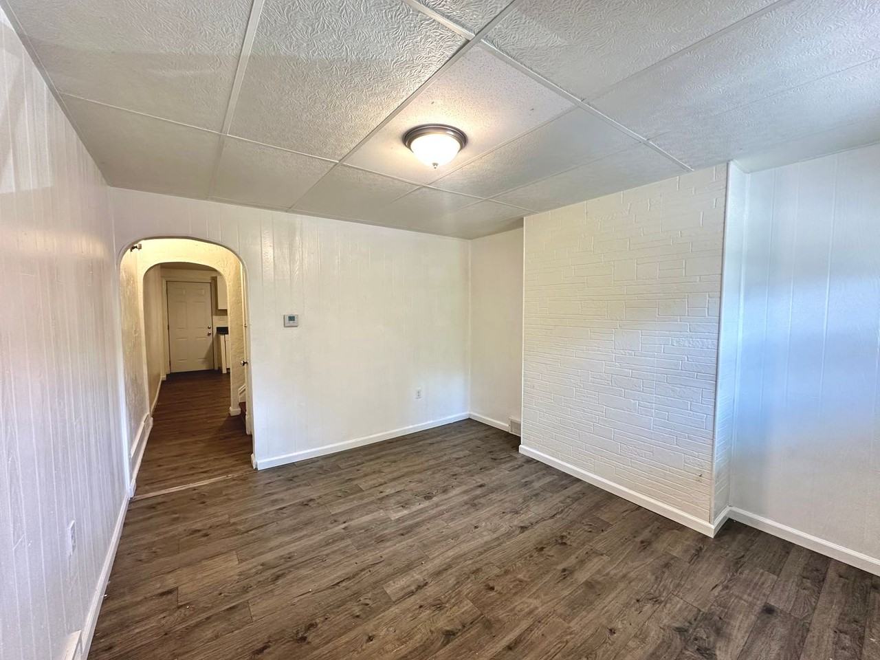 5211 Lytle Street - Photo 2 of 13