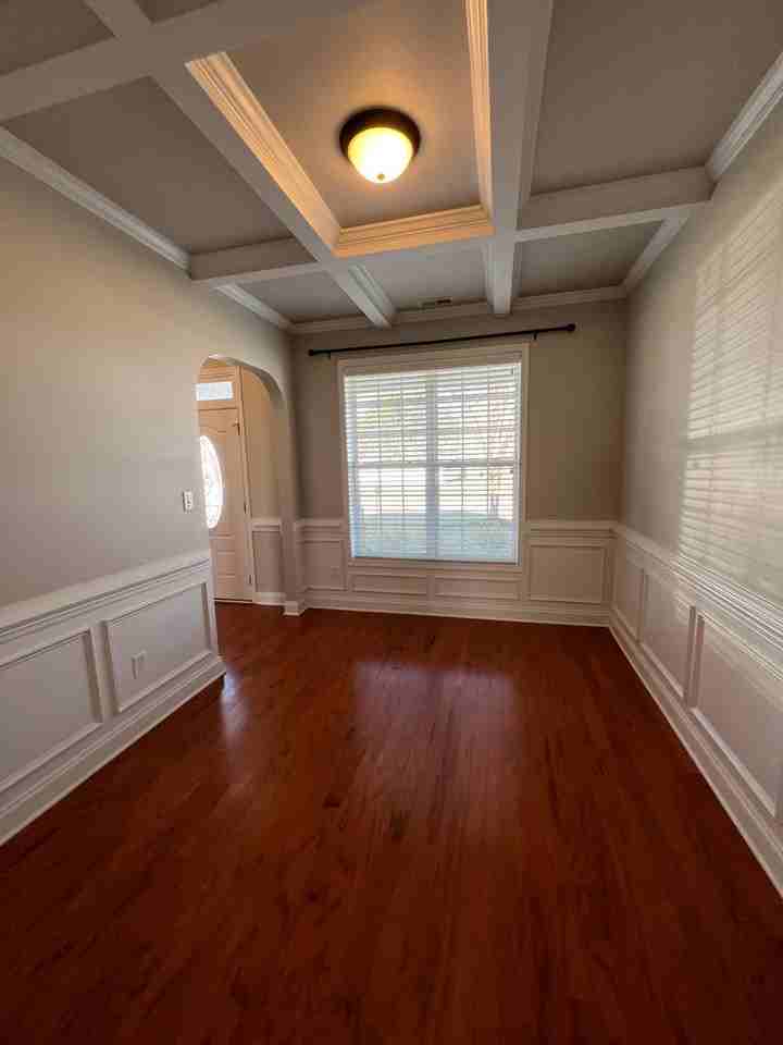 121 Sedgefield Dr - Photo 3 of 24