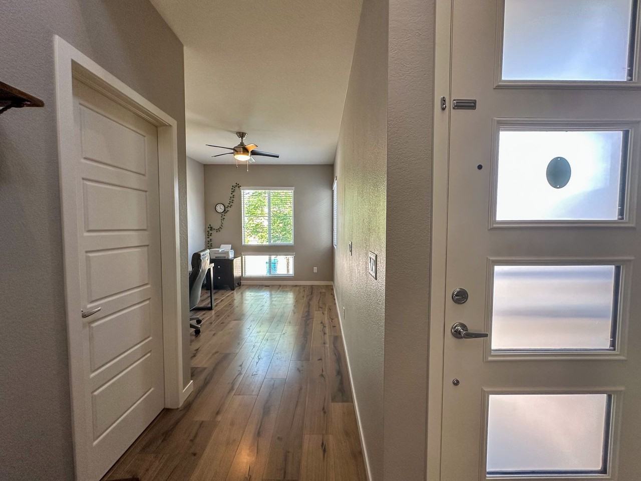 14035 Touchstone St - Photo 4 of 37