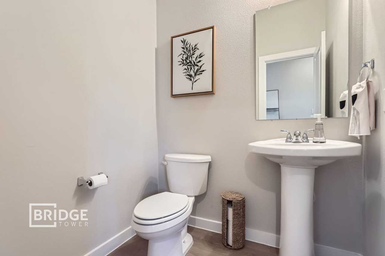 1032 Ethan Cir - Photo 5 of 14