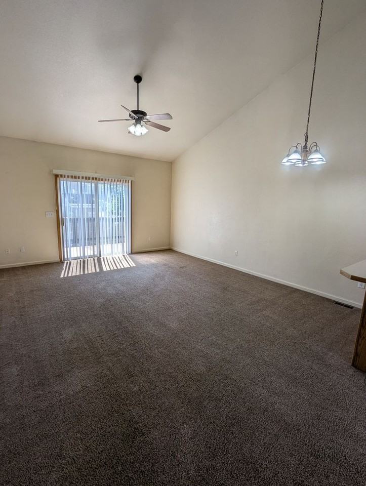3311 Barbera St - Photo 4 of 24