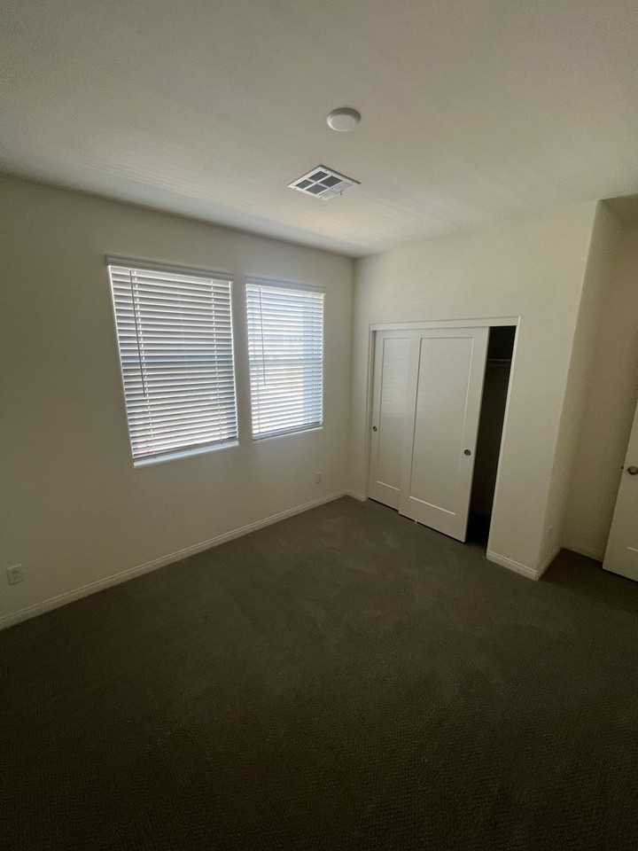 742 Cottonwood Hill Pl - Photo 6 of 16