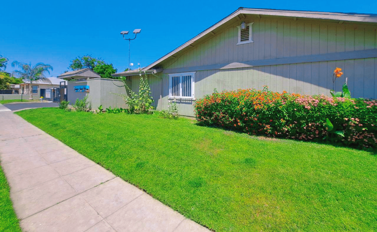 Fresno Sweet Homes - Photo 4 of 35