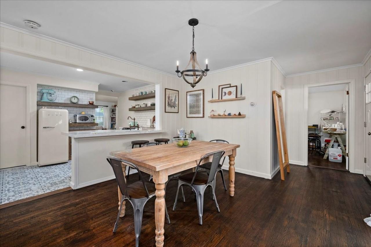 94 Cochrane Ave - Photo 3 of 21