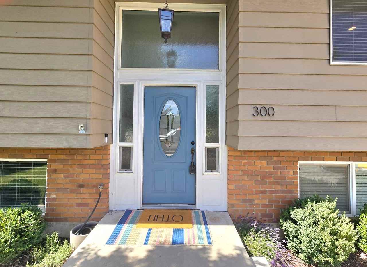 300 W Iowa St - Photo 2 of 18