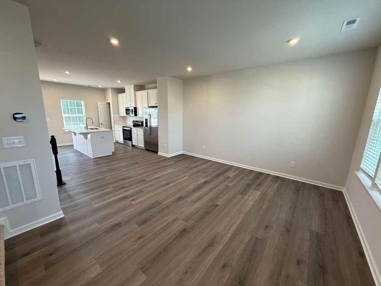 2159 Primm Farms Dr - Photo 5 of 26