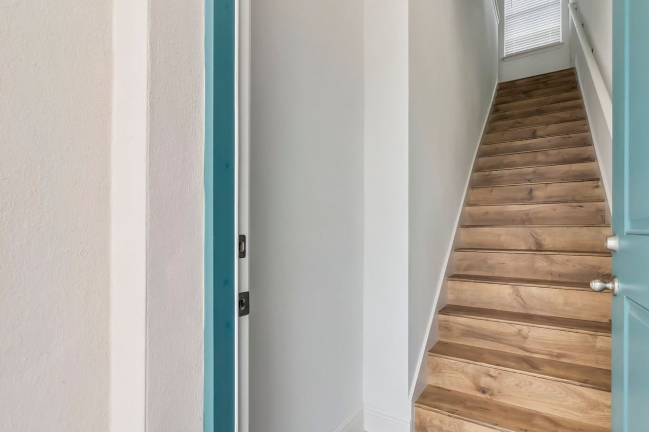 10388 Bragg Aly - Photo 2 of 27