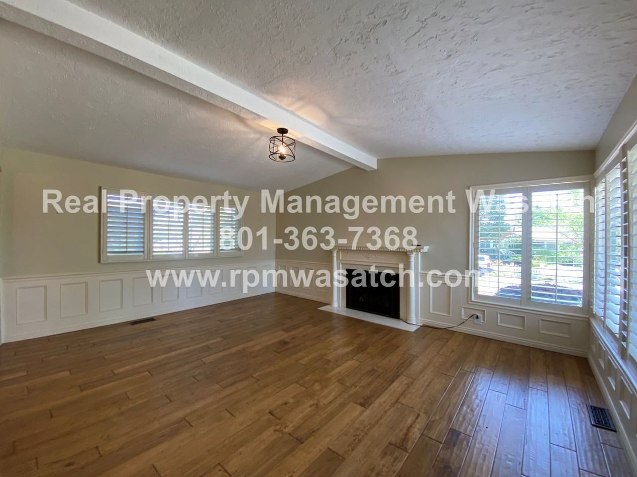 7089 S 2825 E - Photo 7 of 39
