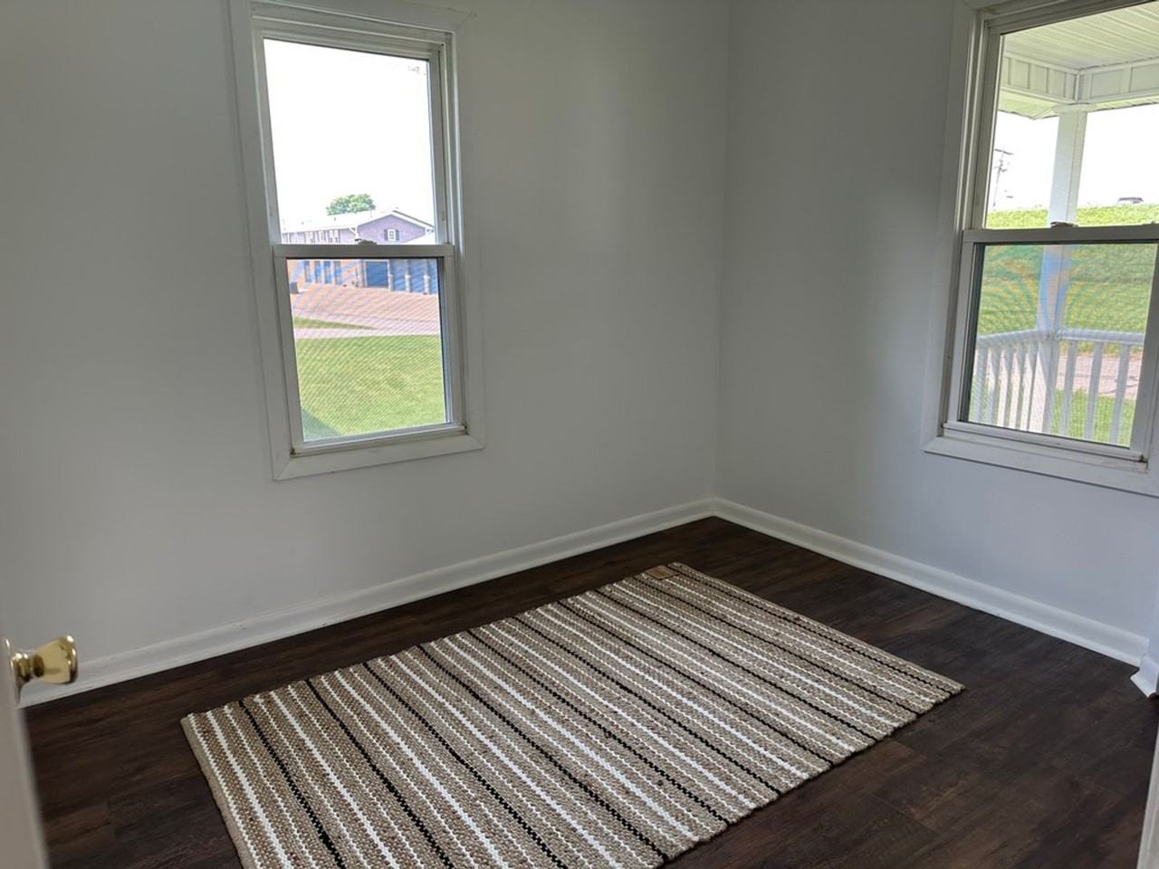 614 W Virginia Ave - Photo 3 of 6