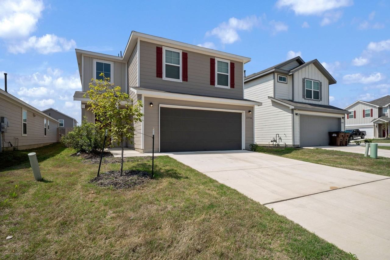 13766 Prospector Post - Photo 2 of 28