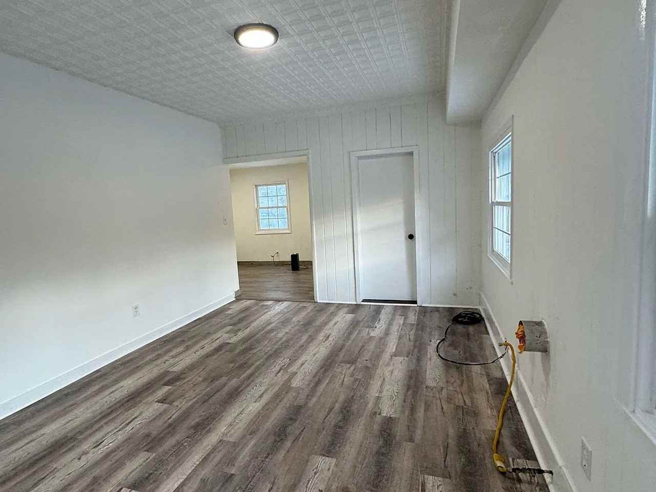 586 Route 23 LLC - Photo 4 of 7