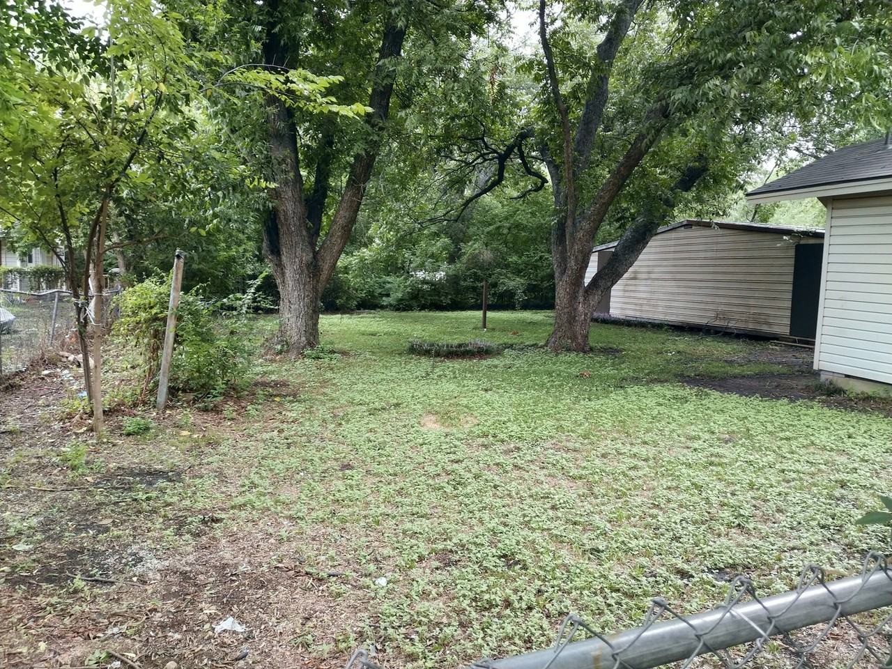 303 Myers Ave - Photo 7 of 7