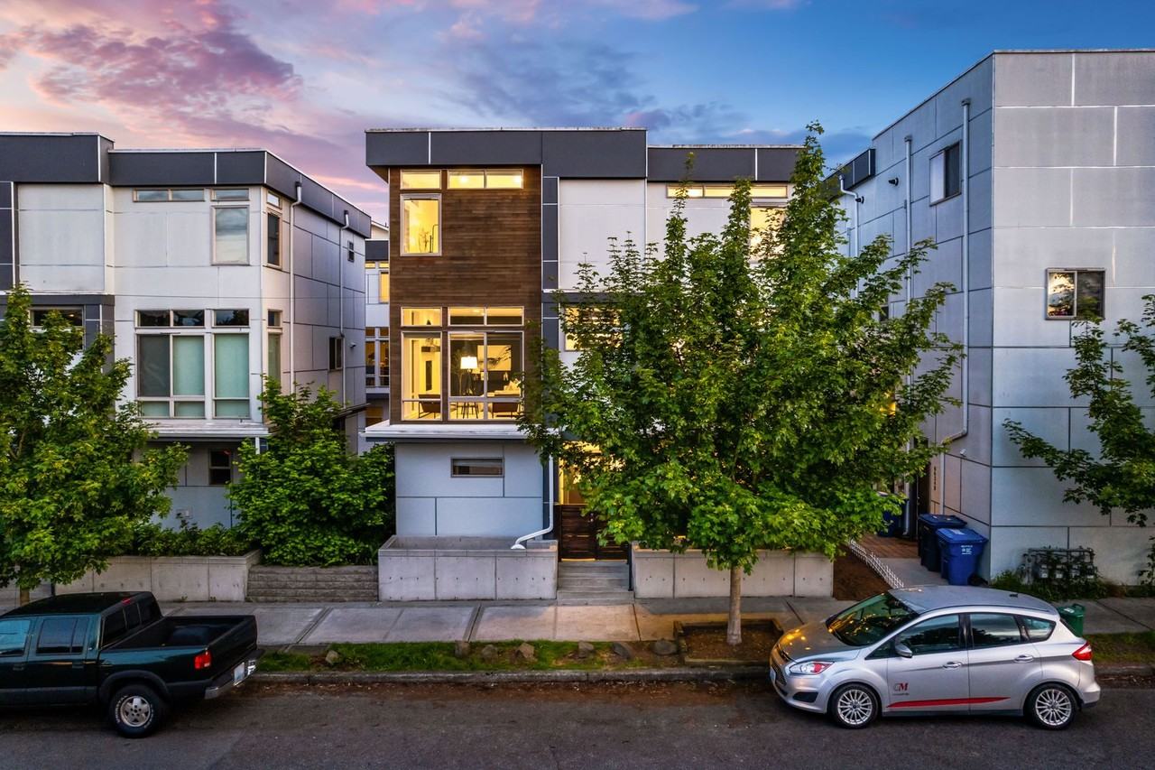 223 Nw 87th St - Photo 4 of 45