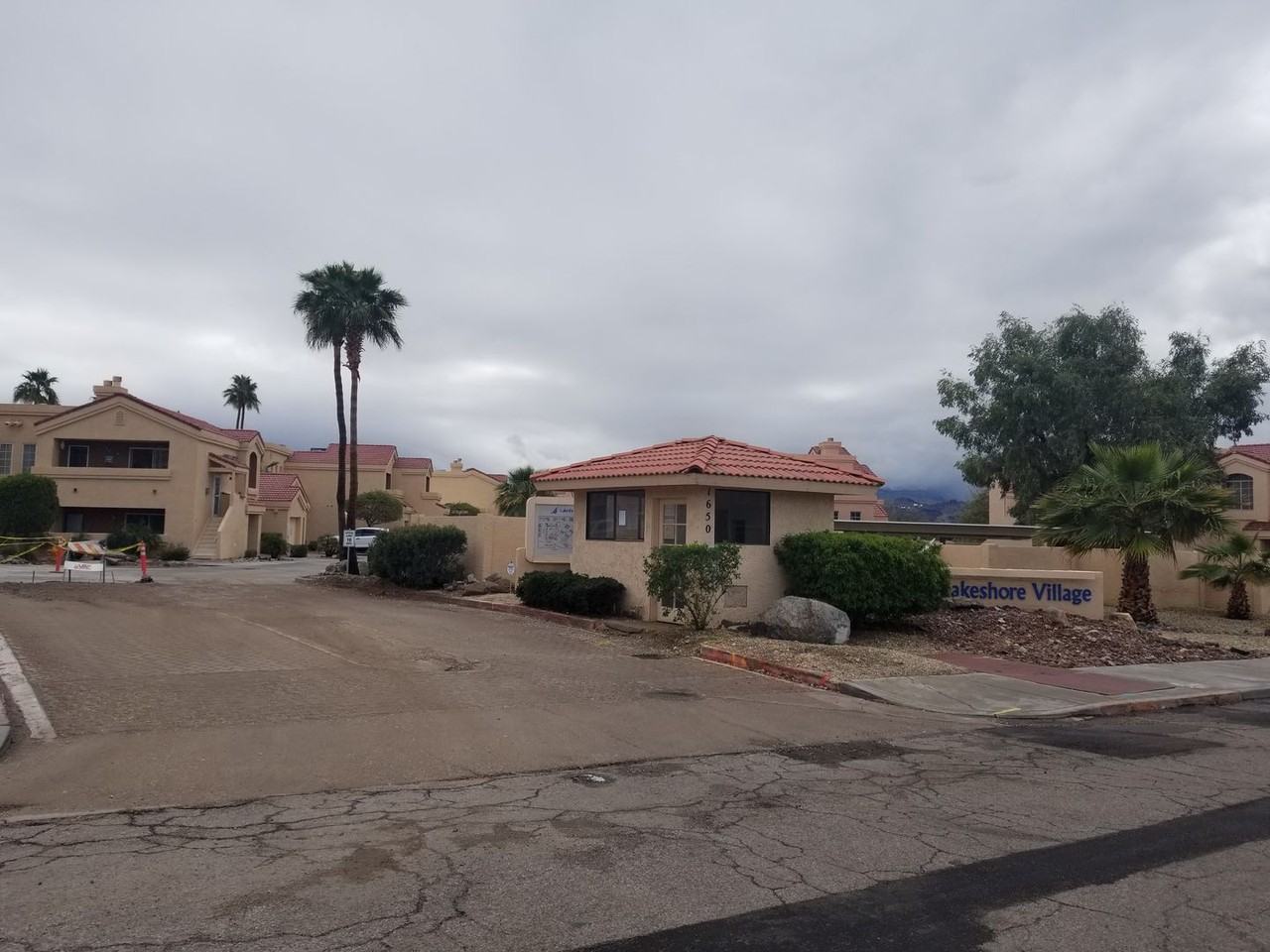1650 Smoketree Ave S #249