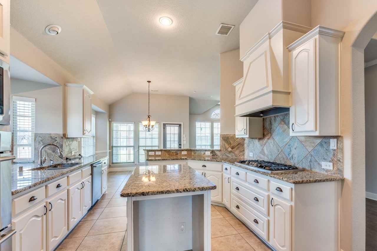 2812 Pino - Photo 4 of 20