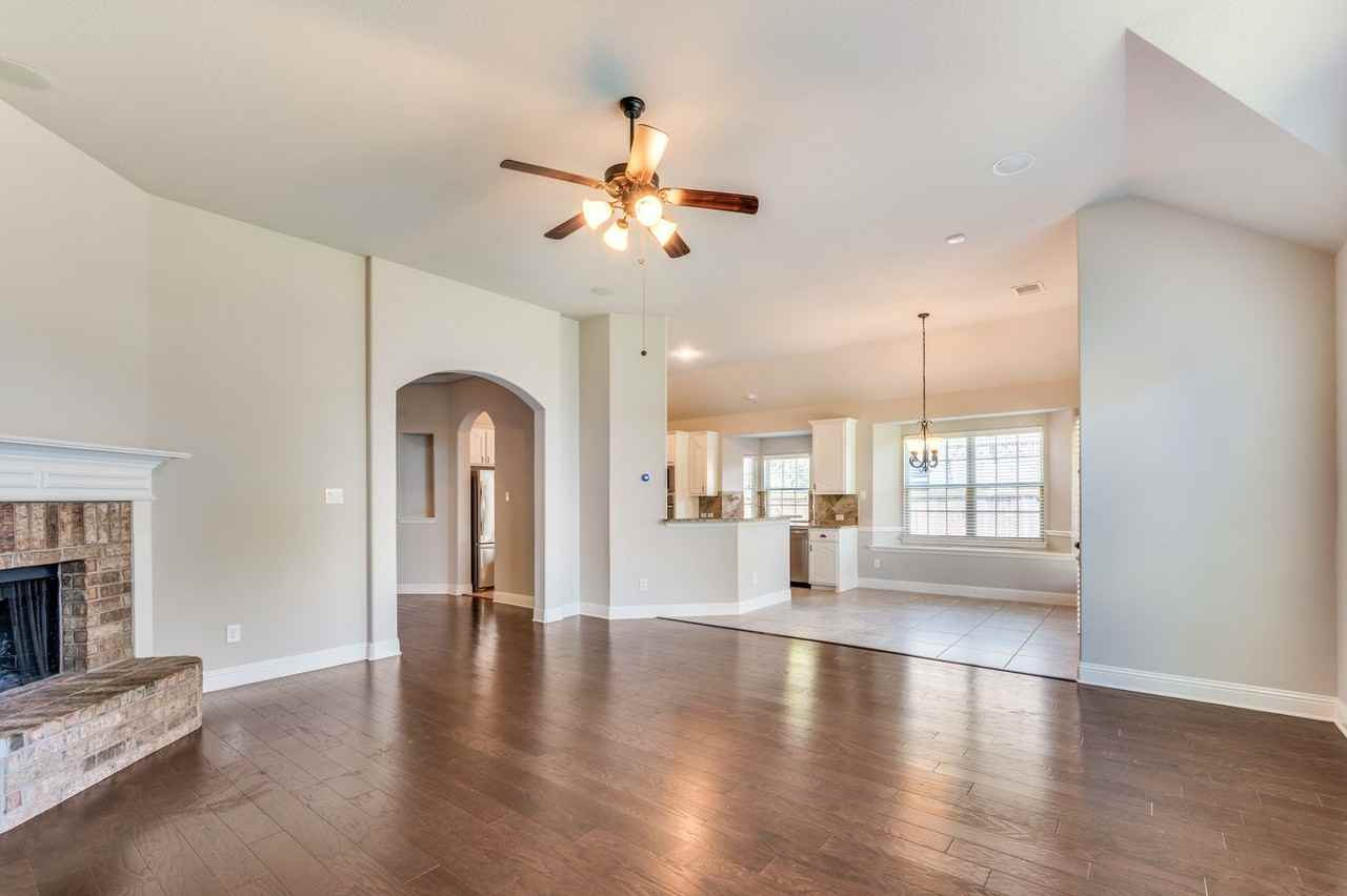 2812 Pino - Photo 7 of 20