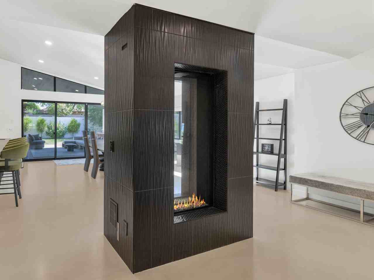 3420 E Oregon Ave - Photo 6 of 30