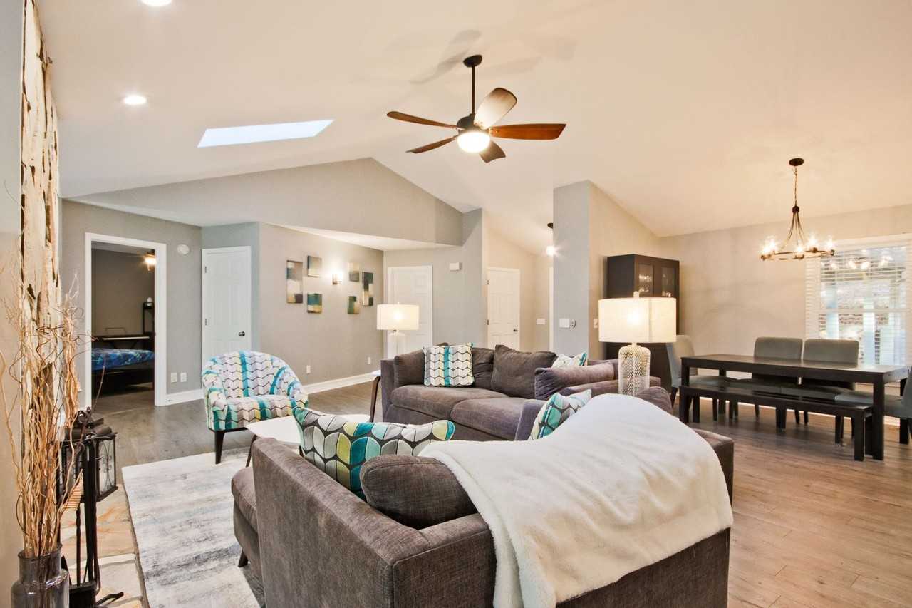 188 Echo Rdg - Photo 3 of 22