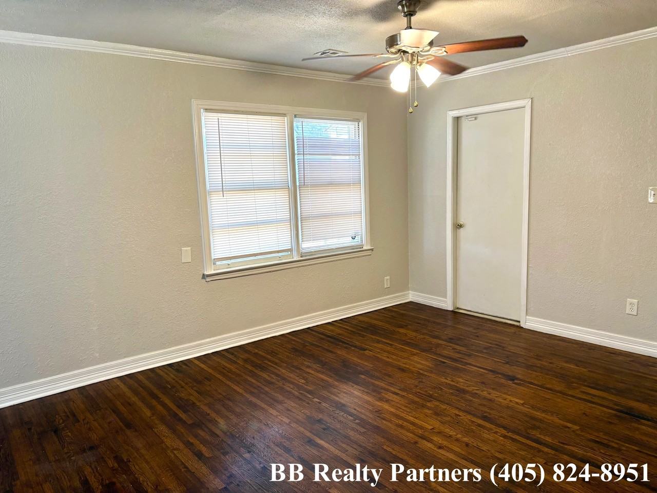 3928 E 2nd St #NA - Photo 4 of 12