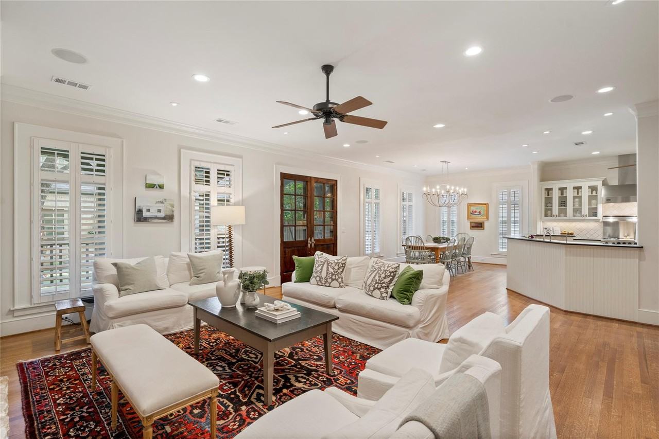 3621 Shenandoah St #NA - Photo 3 of 40