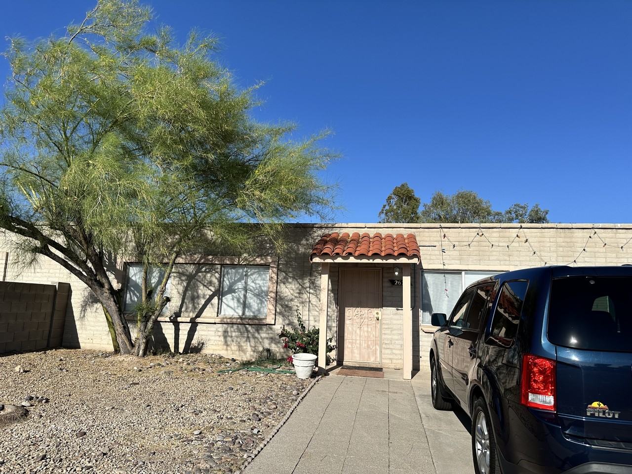 2621 S Calle Yucatan #2621 - Photo 2 of 15