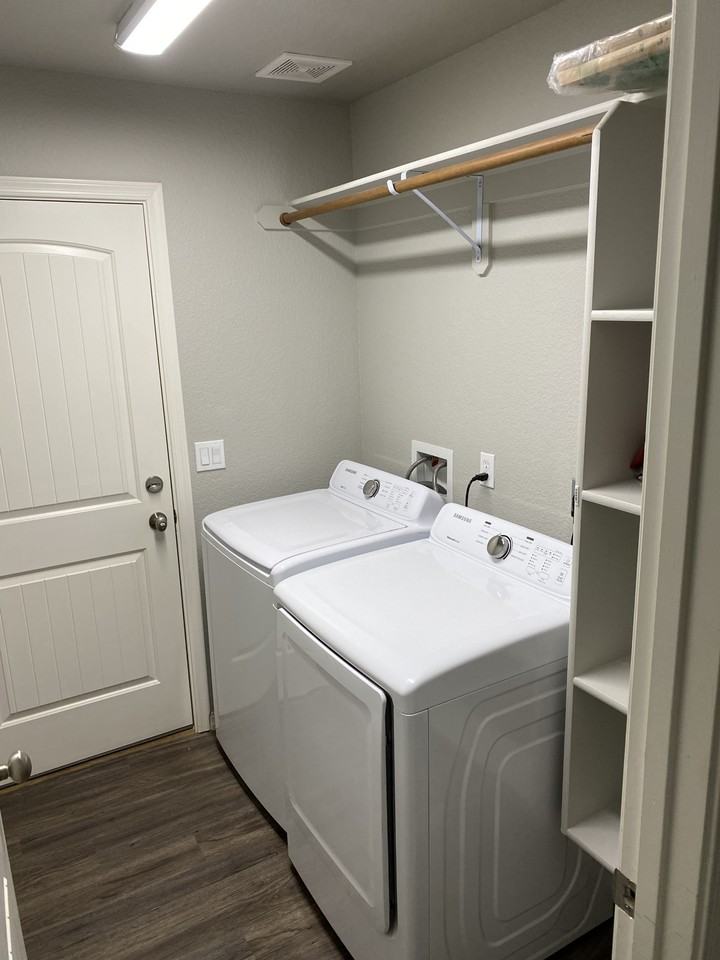 E Punta Vis #2711 - Photo 2 of 7