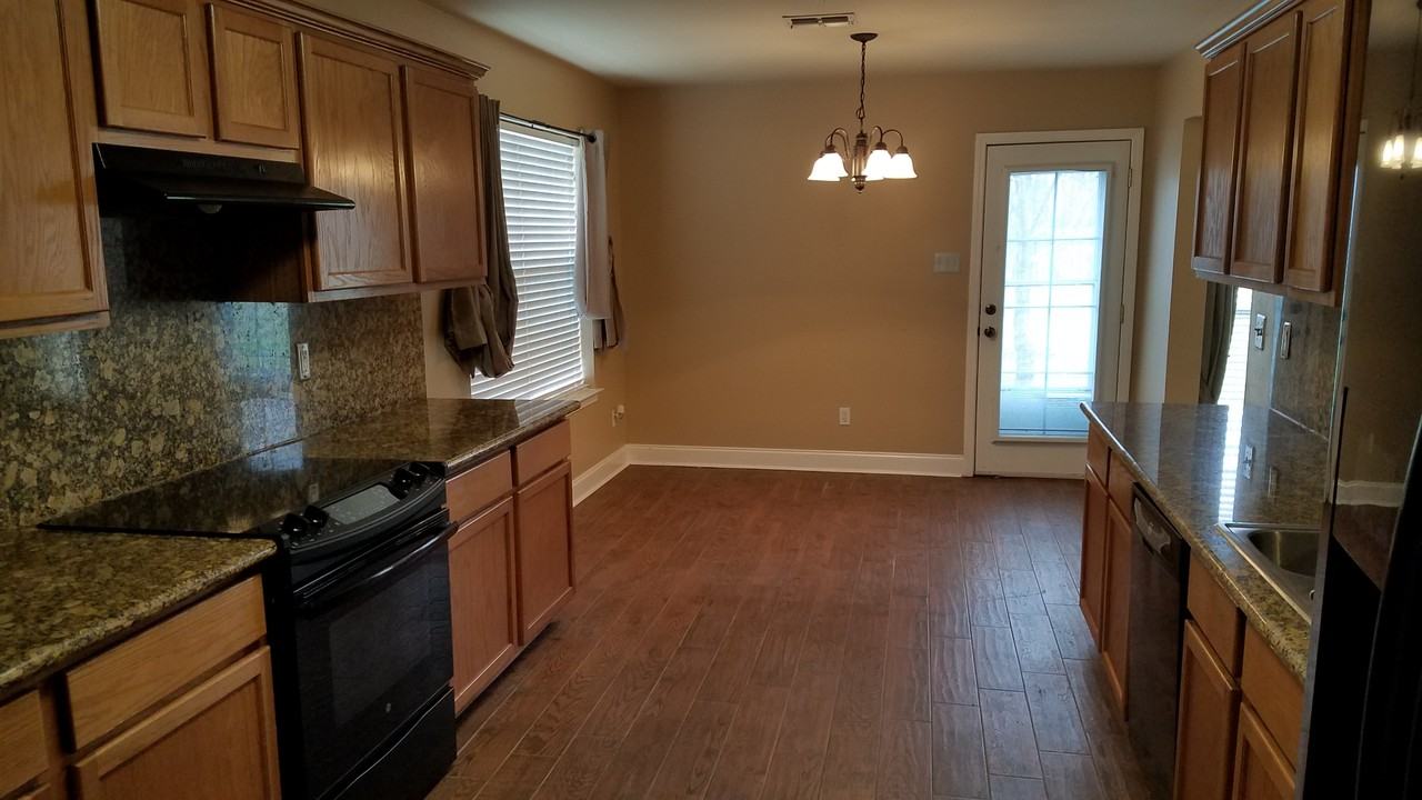 40467 Hawthorne Dr #NA - Photo 4 of 11