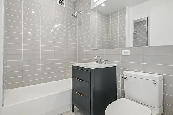 Exchange Pl #20X4203 - Photo 6 of 20