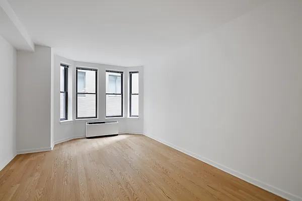 Wall St #14F - Photo 3 of 8