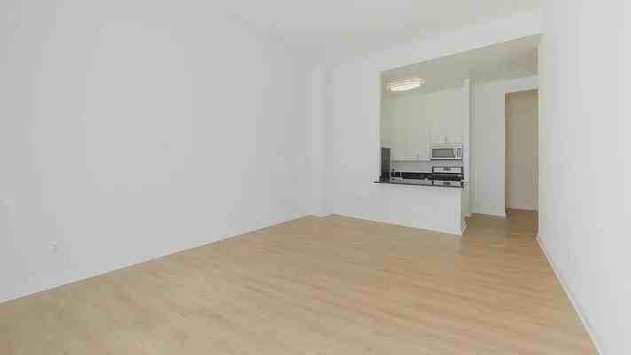 Broadway #013D - Photo 6 of 20