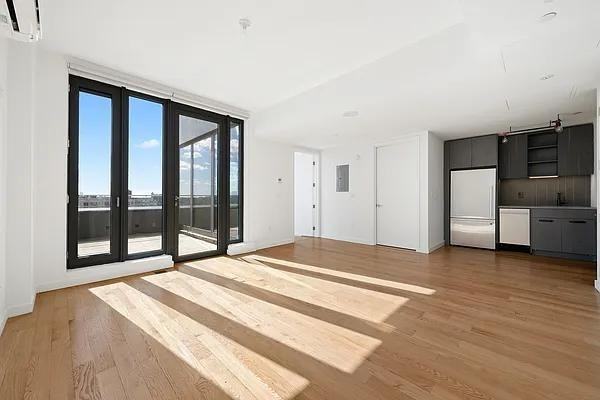 Noll St #822 - Photo 4 of 20