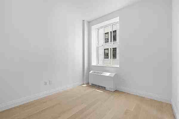 Wall St #1032 - Photo 7 of 20