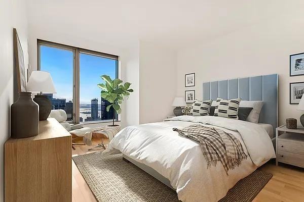 Spruce St #32J - Photo 4 of 20