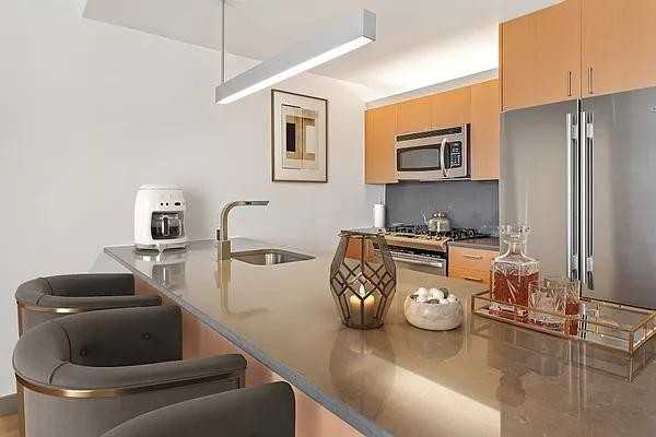 Spruce St #48G - Photo 2 of 20