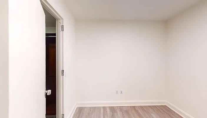 Hanover Sq #06K - Photo 4 of 20