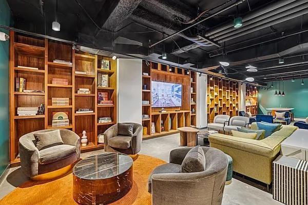 Broad St #1908 - Photo 7 of 20