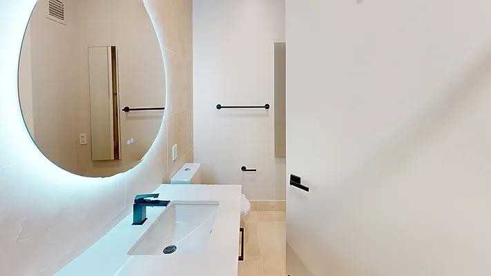 Wall St #1214 - Photo 4 of 10