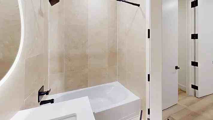 Wall St #424 - Photo 4 of 20