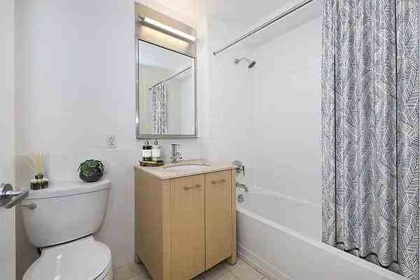 Leonard St #1010 - Photo 6 of 14