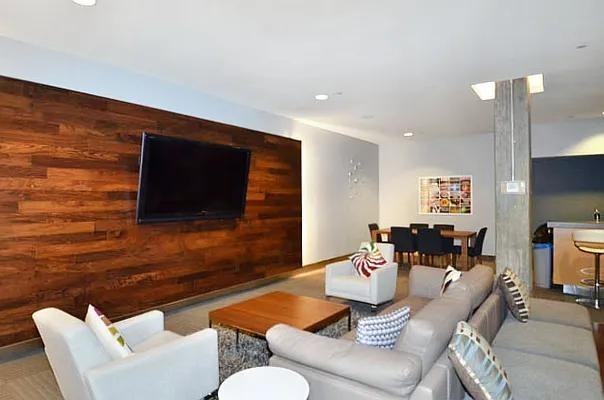 Leonard St #0611 - Photo 7 of 8