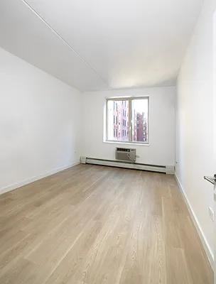 Worth St #906 - Photo 3 of 16