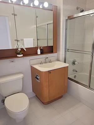 Worth St #906 - Photo 5 of 16