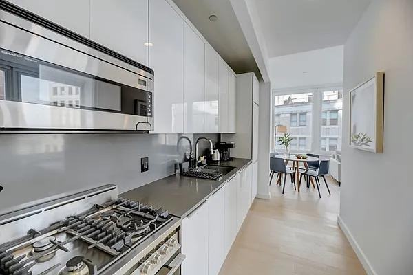 Water St #1507 - Photo 3 of 20