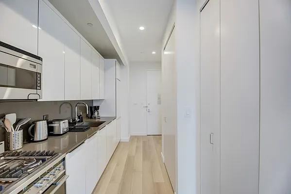 Water St #1908 - Photo 6 of 20