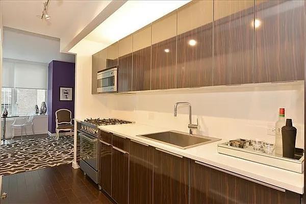 Nassau St #14A - Photo 3 of 20