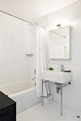 Nassau St #21B - Photo 6 of 20