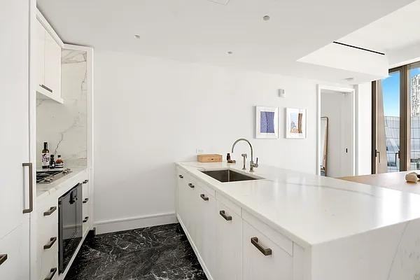 W 18th St #E11C - Photo 3 of 8